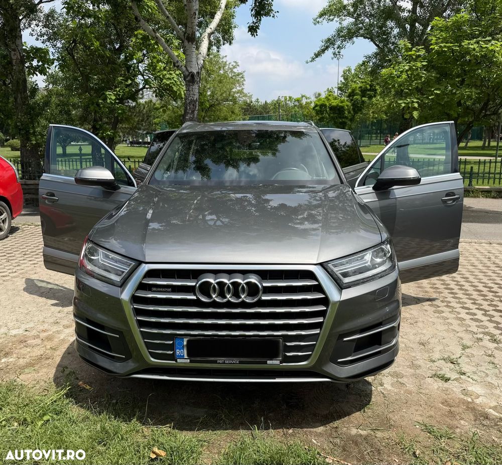 Audi Q7 - 1