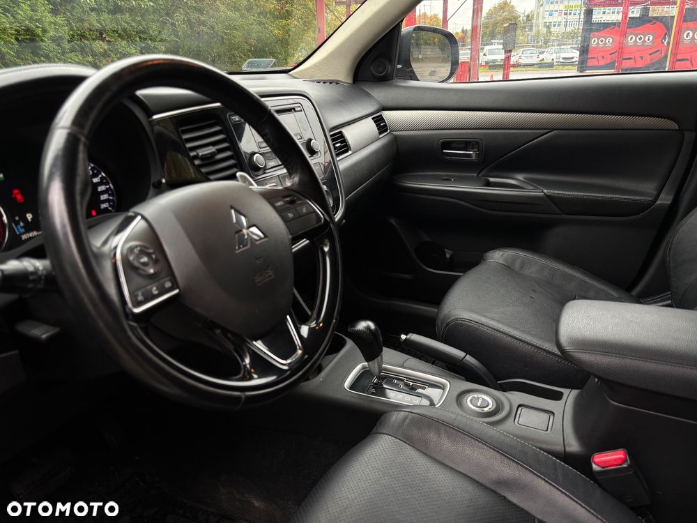 Mitsubishi Outlander 2.0 Intense CVT - 18