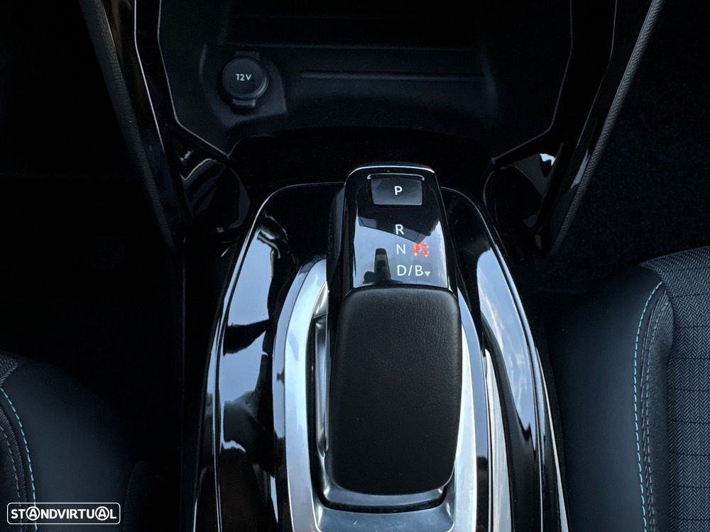 Peugeot e-2008 50 kWh Allure Pack - 25