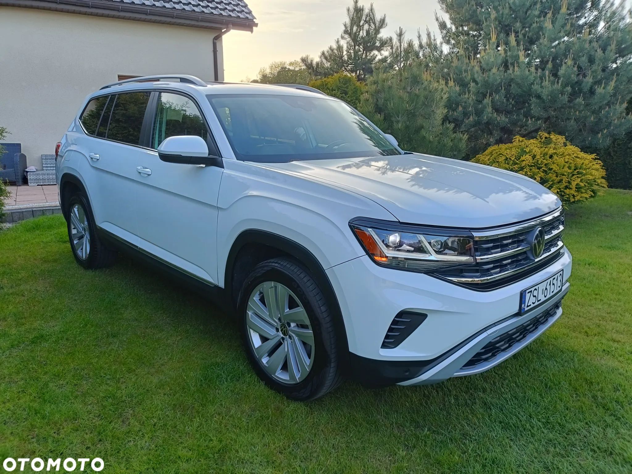 Volkswagen Atlas - 1