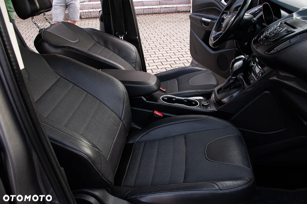 Ford Kuga 2.0 TDCi 4x4 Individual - 30