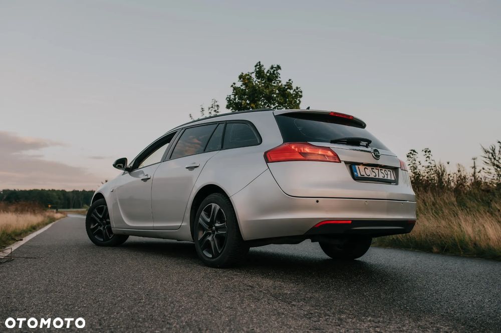 Opel Insignia 2.0 CDTI - 10