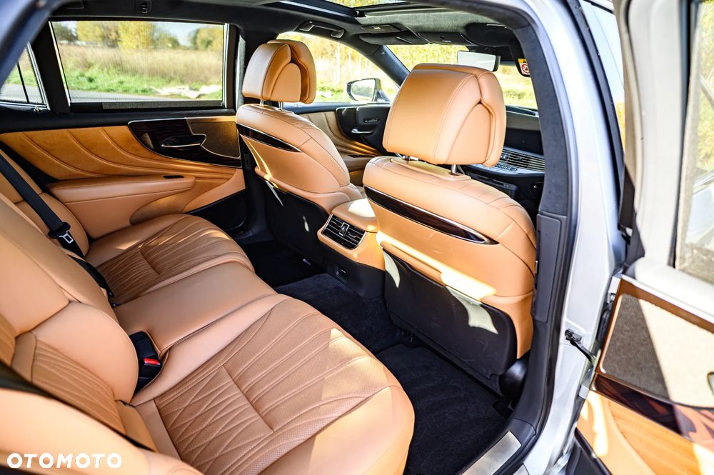 Lexus LS 500 Prestige AWD - 12
