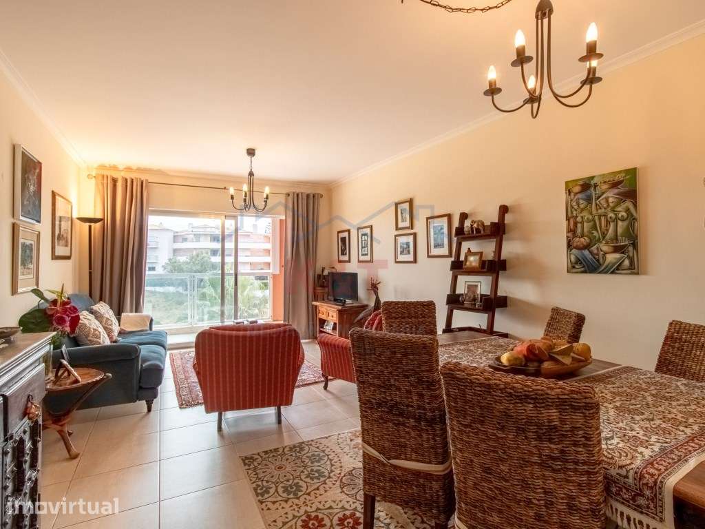 Apartamento T2+1, 400 metros do areal da Praia da Rocha - Grande imagem: 4/25