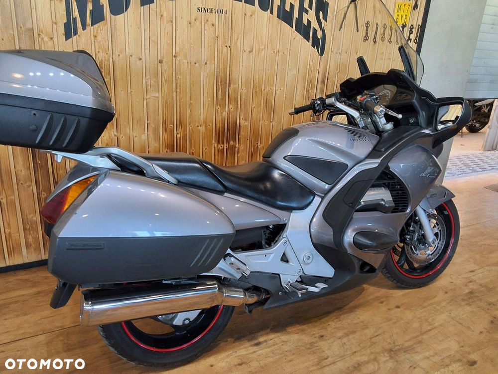 Honda ST - 10