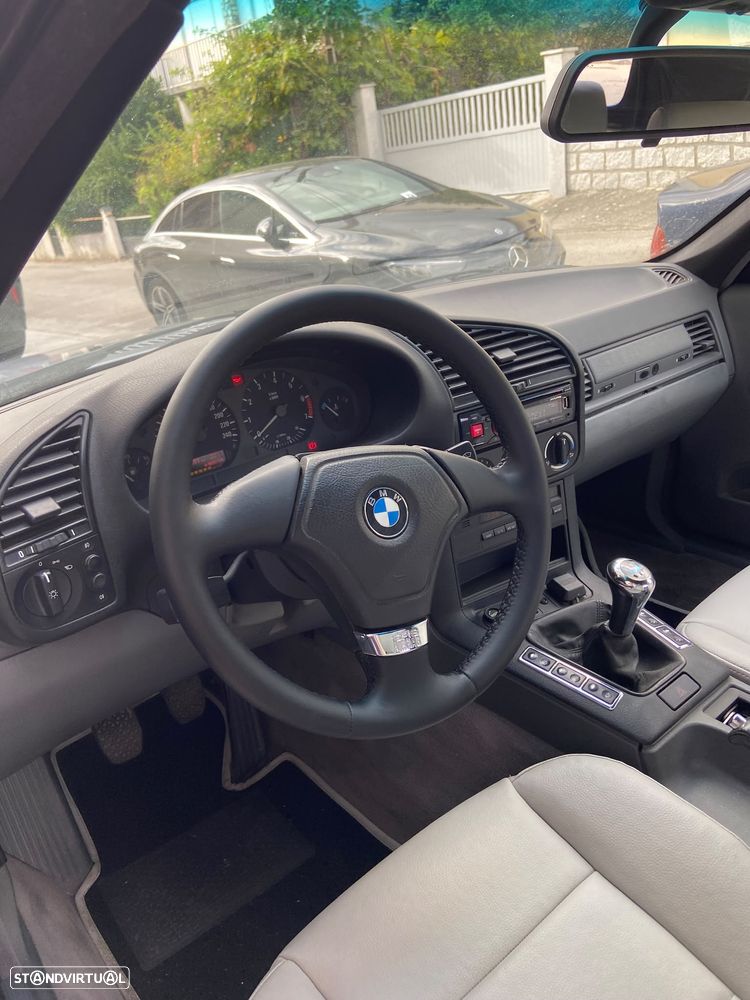 BMW 318 - 12