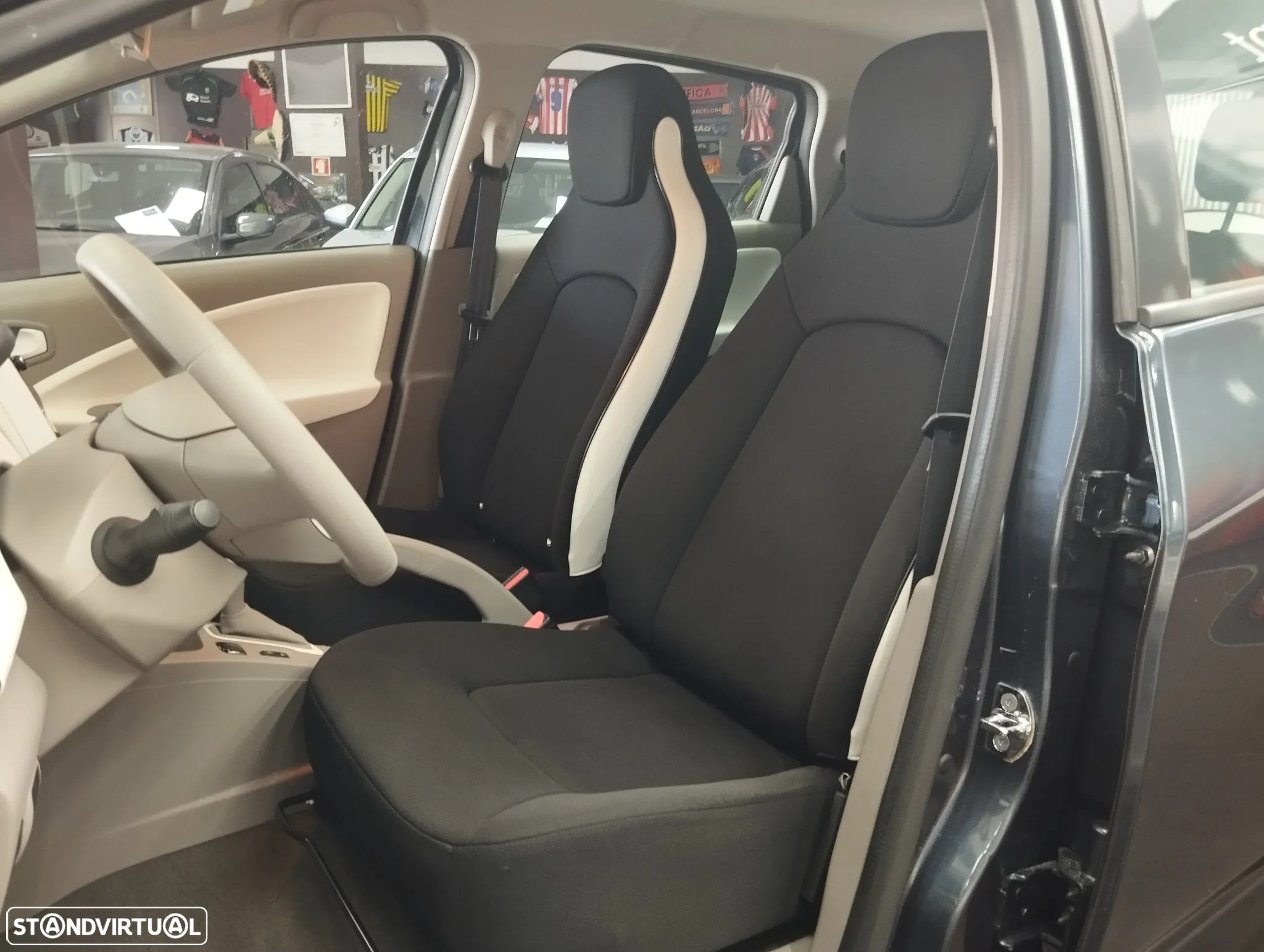 Renault Zoe (c/ Bateria) Life - 16