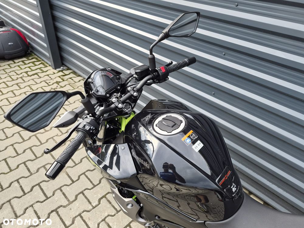 Kawasaki Z - 8