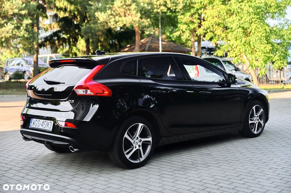 Volvo V40 D3 Summum - 11