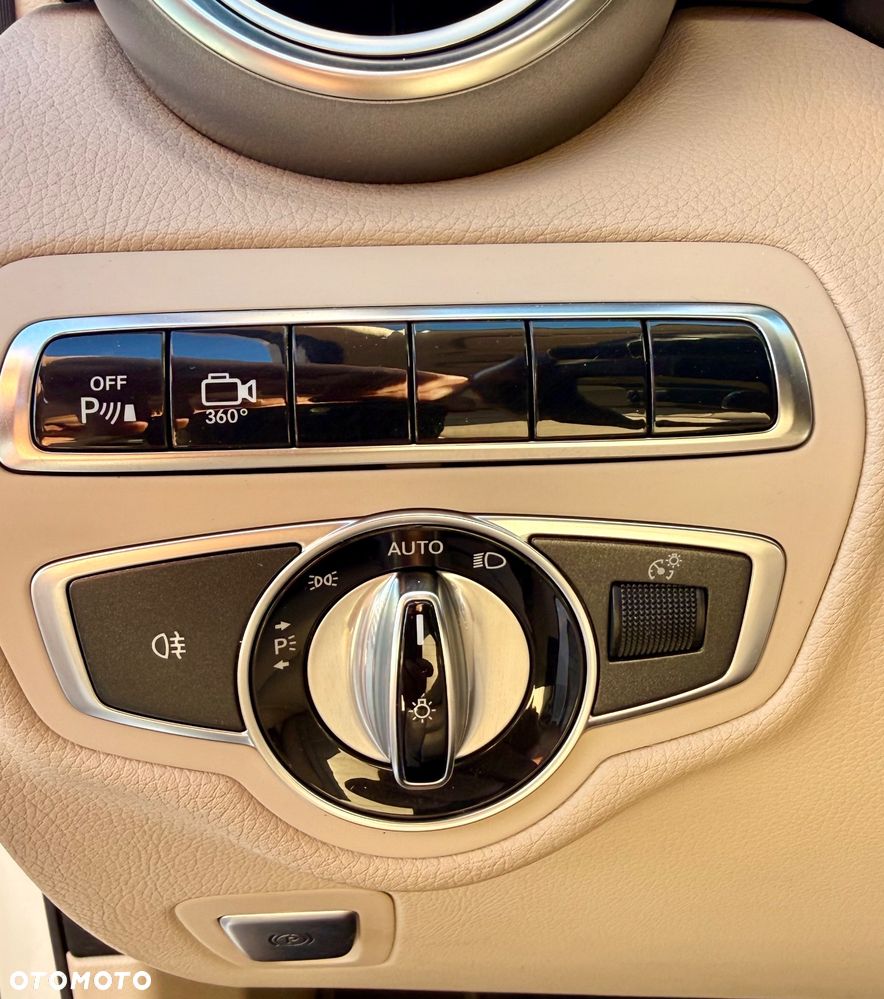 Mercedes-Benz GLC - 25