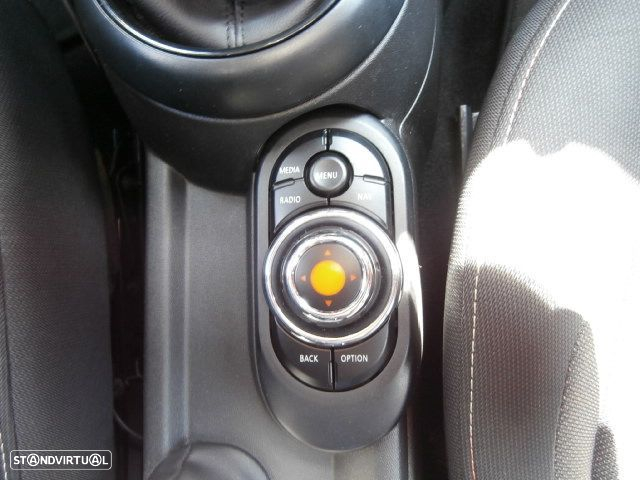MINI 5 Portas One D - 14