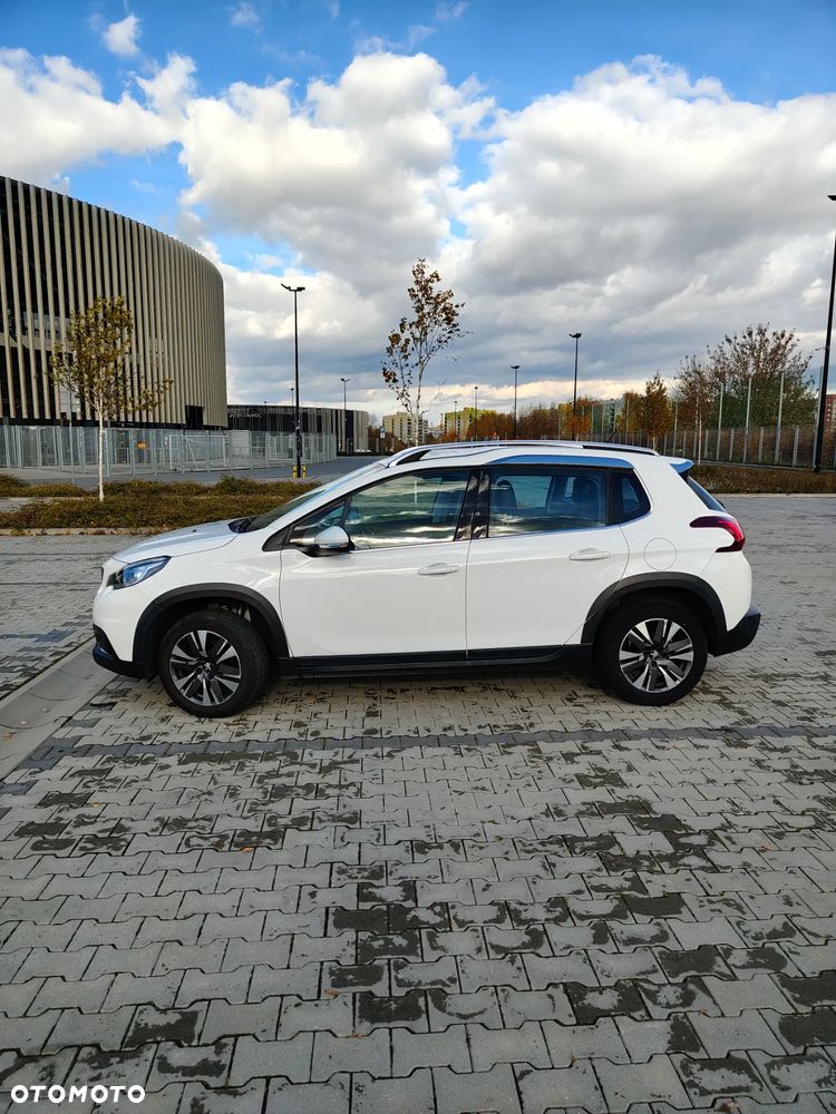 Peugeot 2008 1.2 Pure Tech Allure S&S - 4