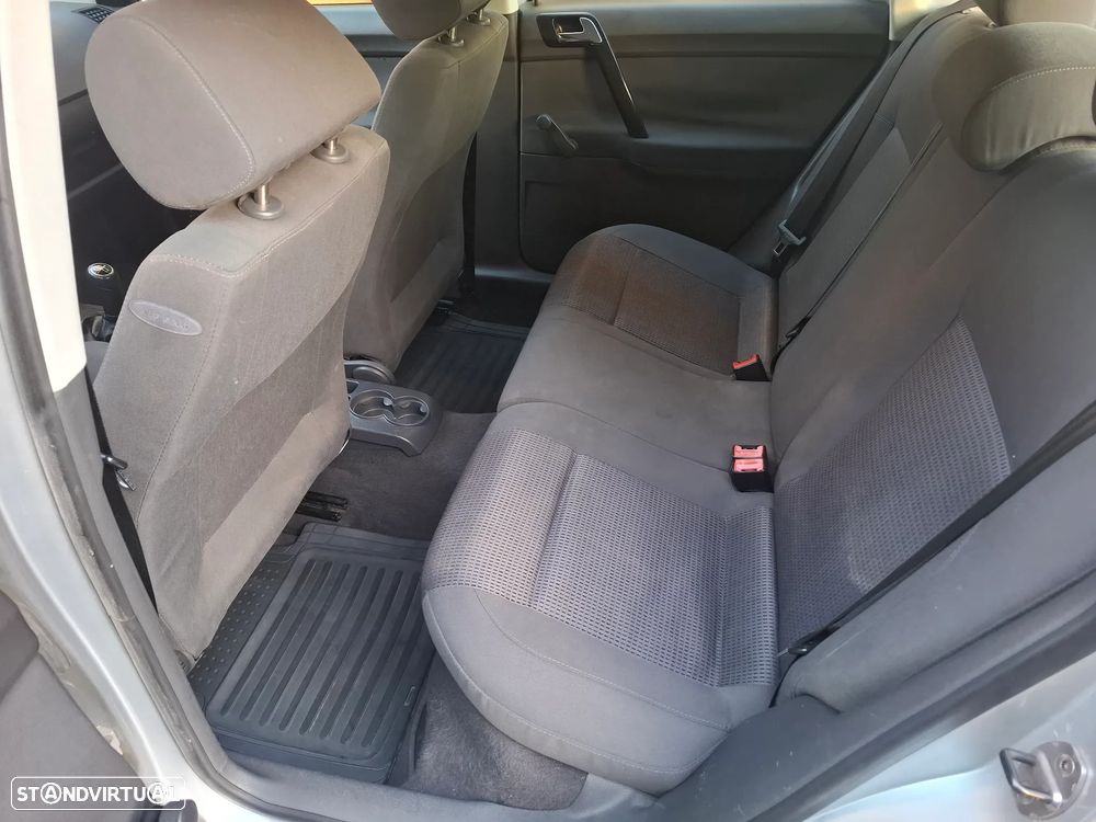 VW Polo 1.4 TDi Highline - 7