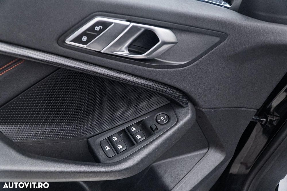 BMW Seria 1 118i Aut. Sport Line - 27