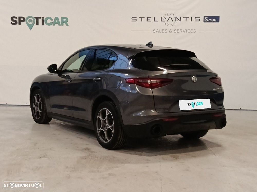 Alfa Romeo Stelvio 2.2 D Sprint AT8 - 5