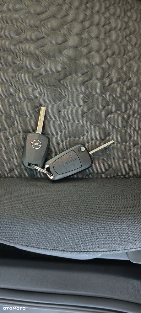 Opel Corsa 1.3 CDTI - 22