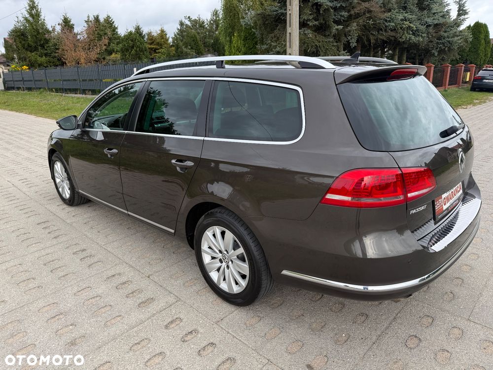 Volkswagen Passat - 4