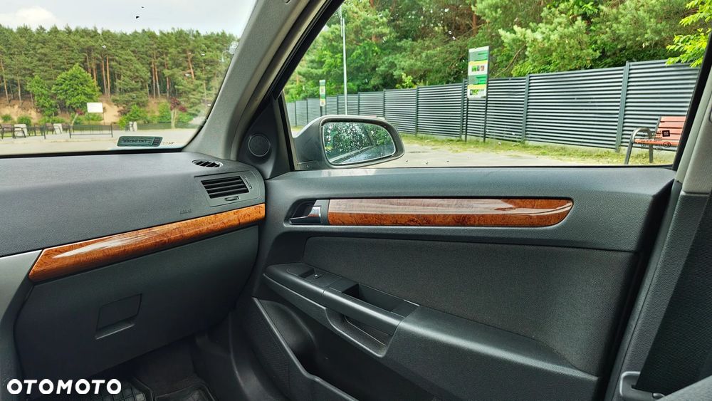 Opel Astra - 16