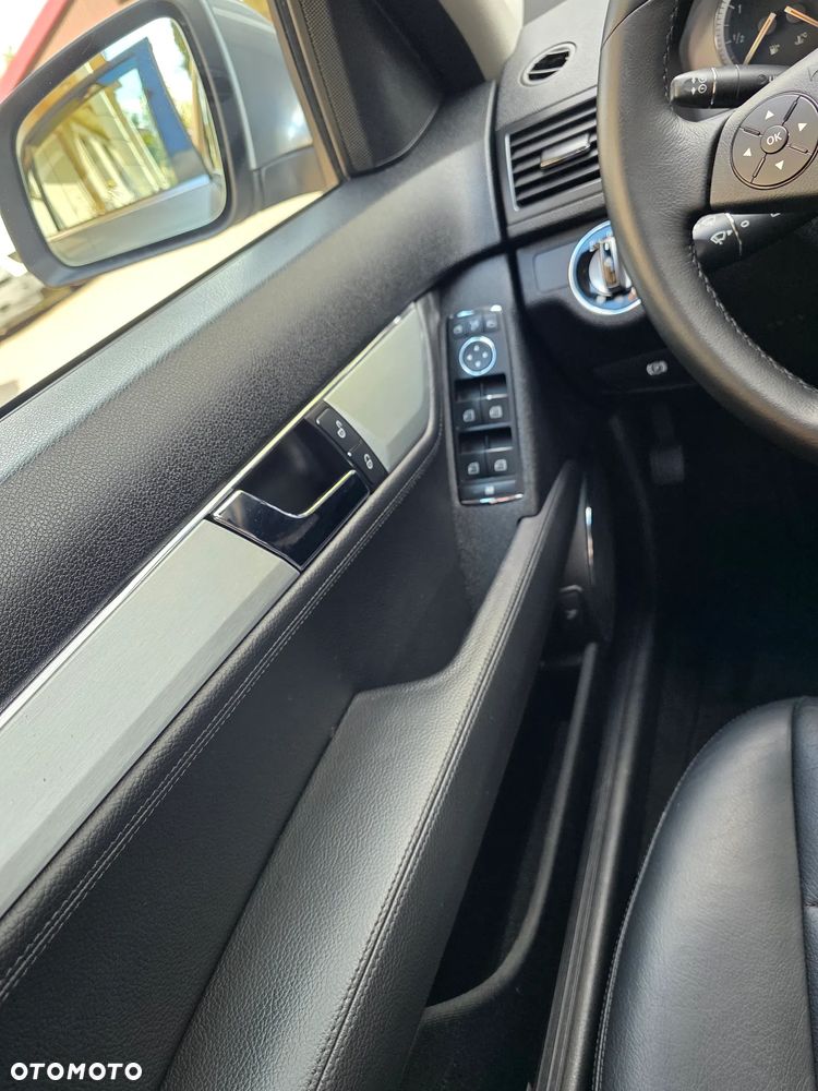 Mercedes-Benz Klasa C 350 7G-TRONIC Avantgarde - 36