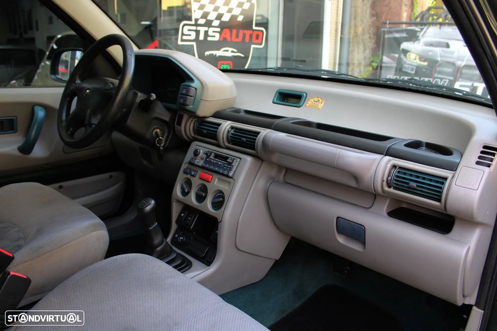 Land Rover Freelander 2.0 di - 31