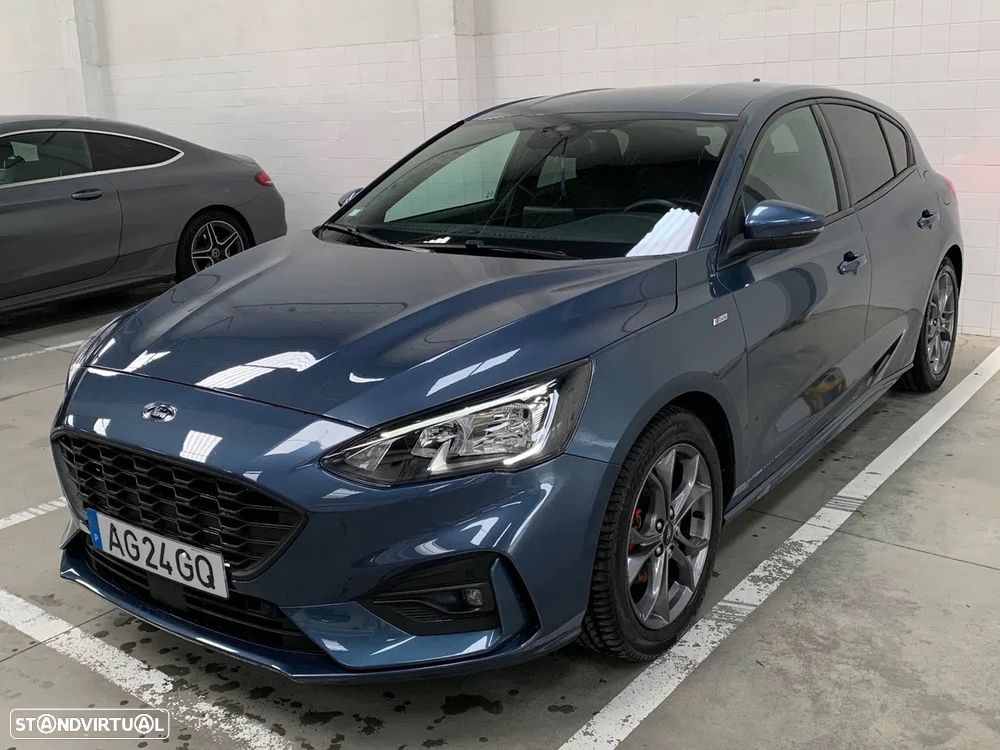 Ford Focus 1.0 EcoBoost MHEV ST-Line X - 2