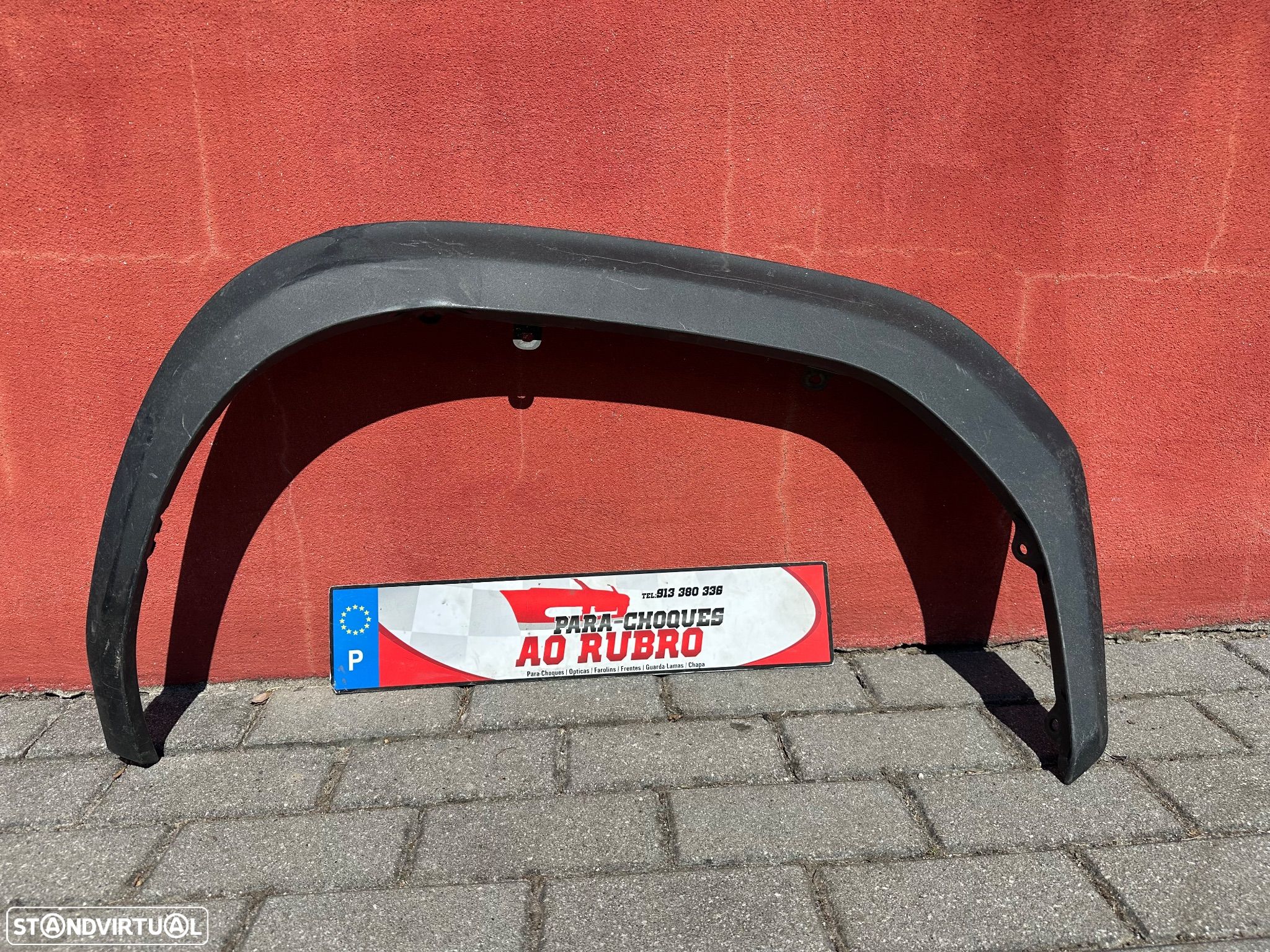 Friso lateral e esq frente toyota yaris cross - 1