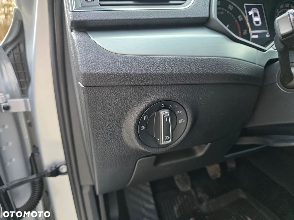 Skoda Superb 1.5 TSI ACT Ambition - 11