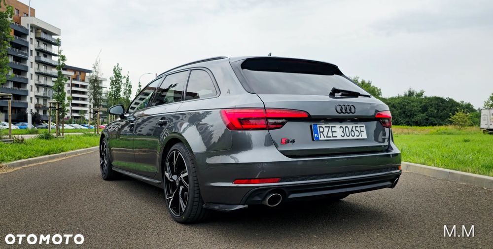 Audi A4 - 13