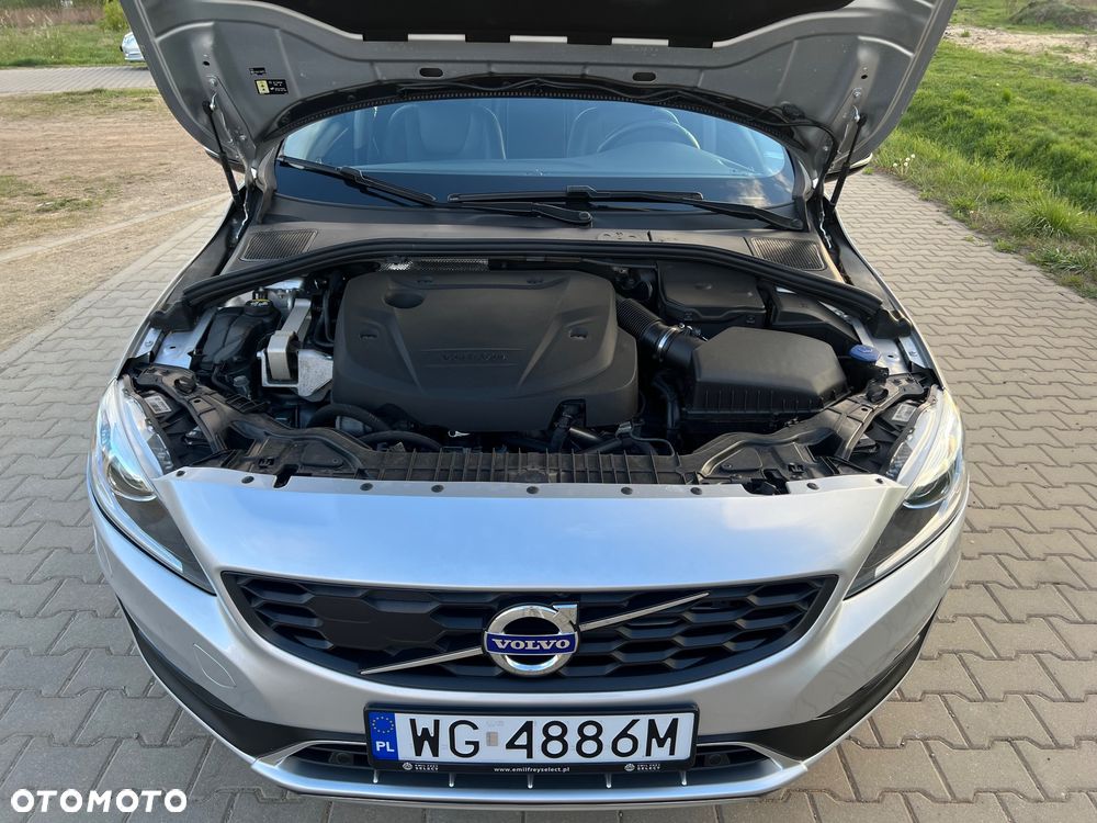 Volvo V60 Cross Country D3 Geartronic Summum - 27