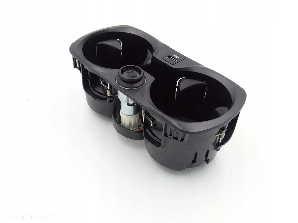 UCHWYT NA KUBKI NAPOJE USB TUNEL EUROPA 6809803 BMW 3 G20 G21 - 3