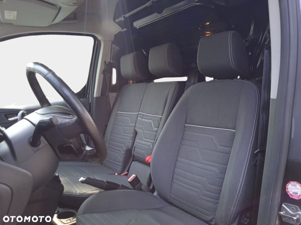 Ford Transit Connect - 33