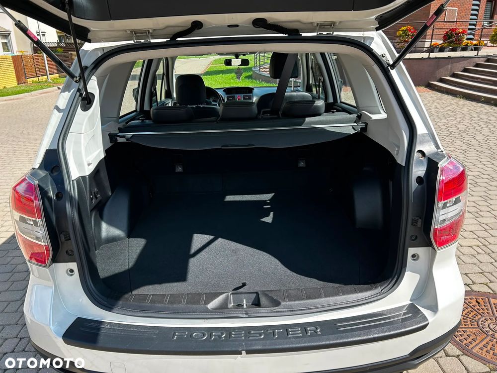 Subaru Forester 2.0XT Platinum Lineartronic - 30