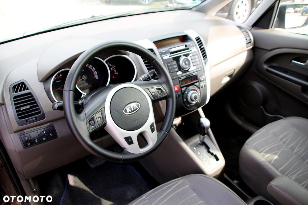 Kia Venga 1.6 CVVT Automatik UEFA EURO 2016 - 10
