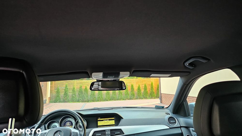 Mercedes-Benz Klasa C 350 T CDI DPF (BlueEFFICIENCY) 7G-TRONIC Avantgarde - 29