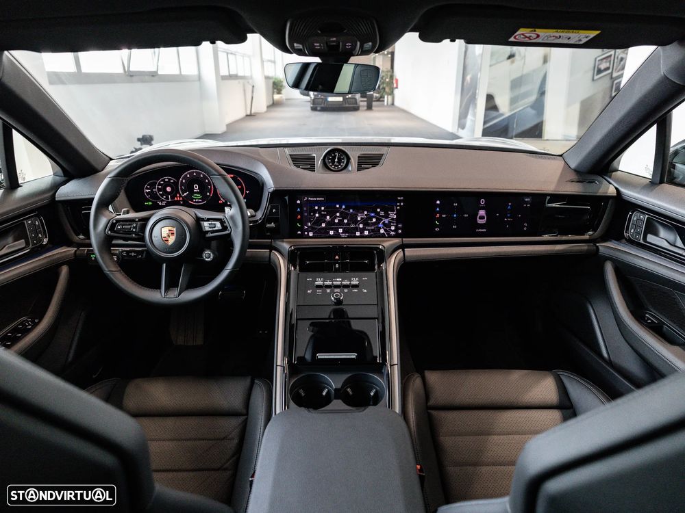 Porsche Panamera - 27