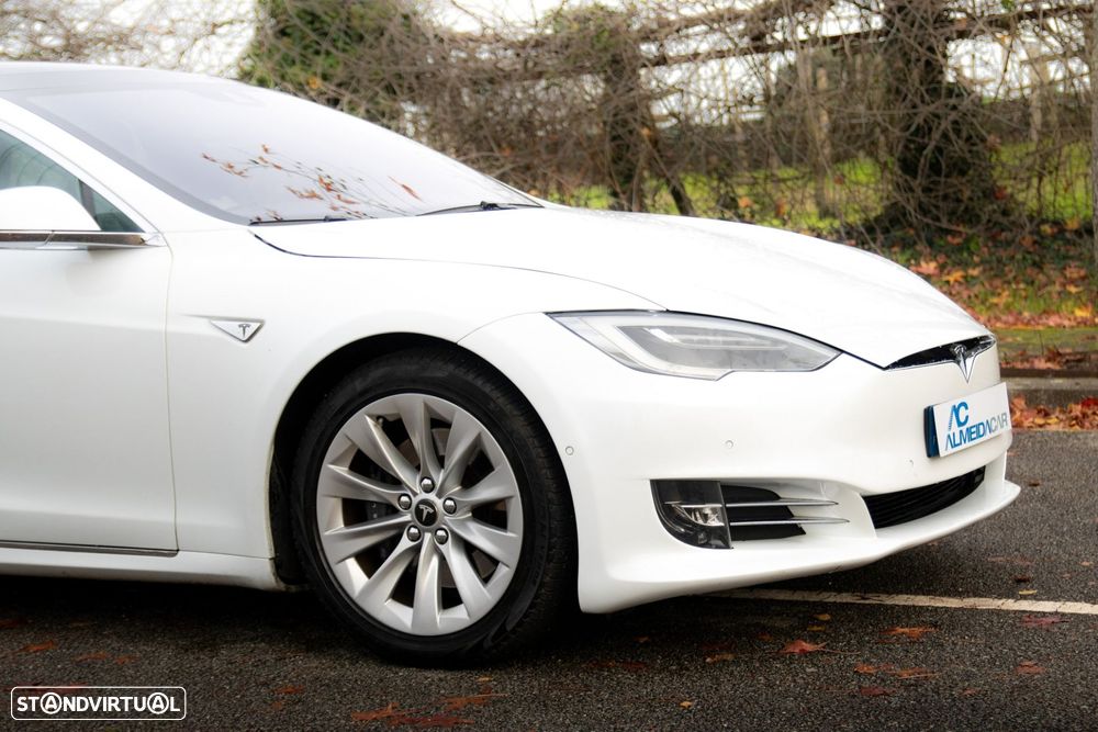 Tesla Model S 90D AWD - 7