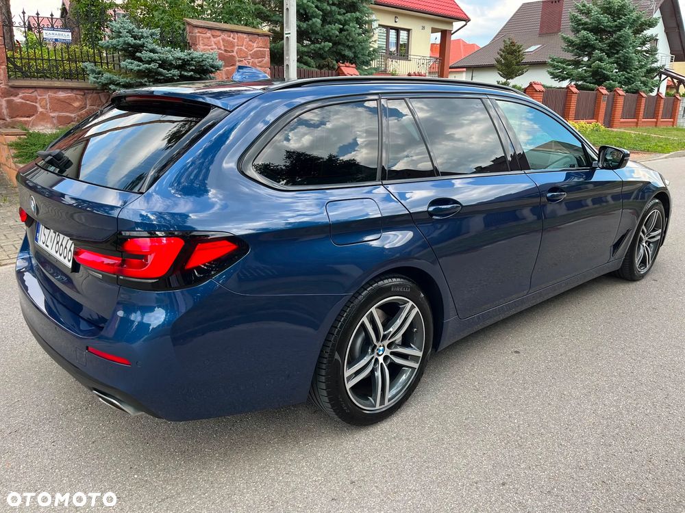 BMW Seria 5 520d M Sport - 9
