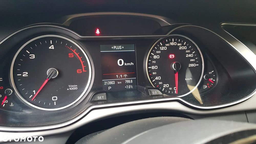 Audi A4 Avant 2.0 TDI Quattro Line S tronic - 28