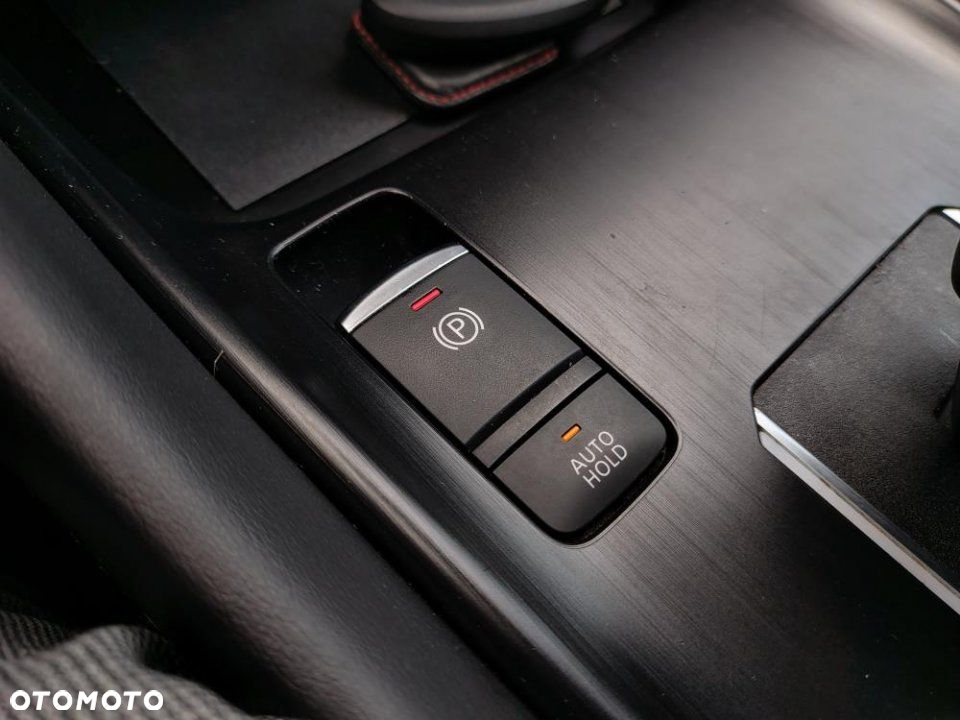 Nissan Qashqai 1.3 DIG-T N-Connecta DCT - 25