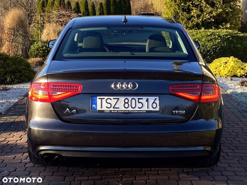 Audi A4 Limousine 1.8 TFSI Ambiente - 21