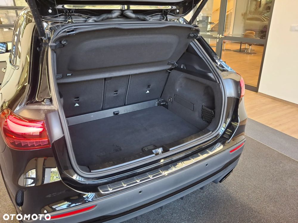 Mercedes-Benz GLA 200 AMG Line - 26