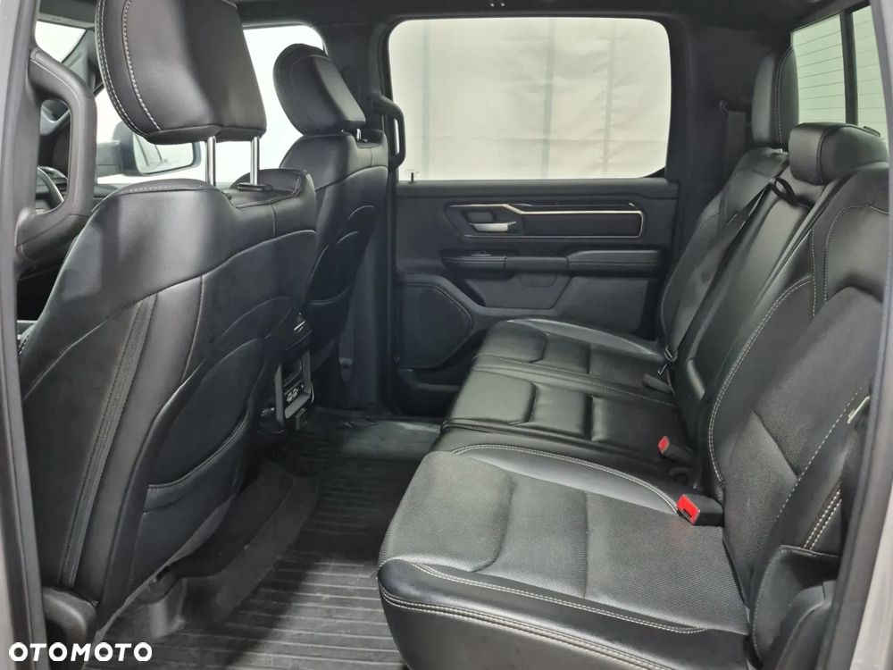 RAM 1500 - 16