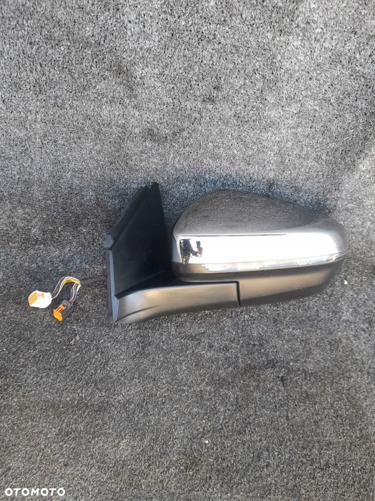 lusterko lewe peugeot 3008 ii 8+9 pin - 1