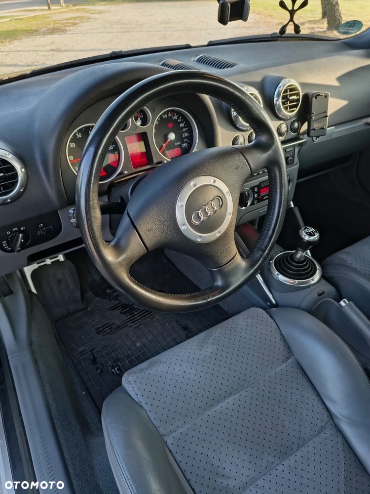 Audi TT Coupé - 15