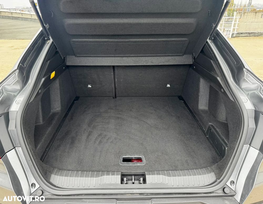 Renault Arkana E-TECH Hybrid RS Line - 30