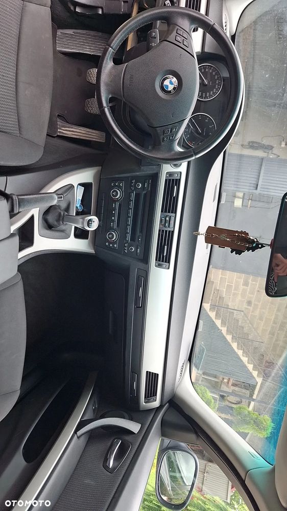 BMW Seria 3 320i - 8
