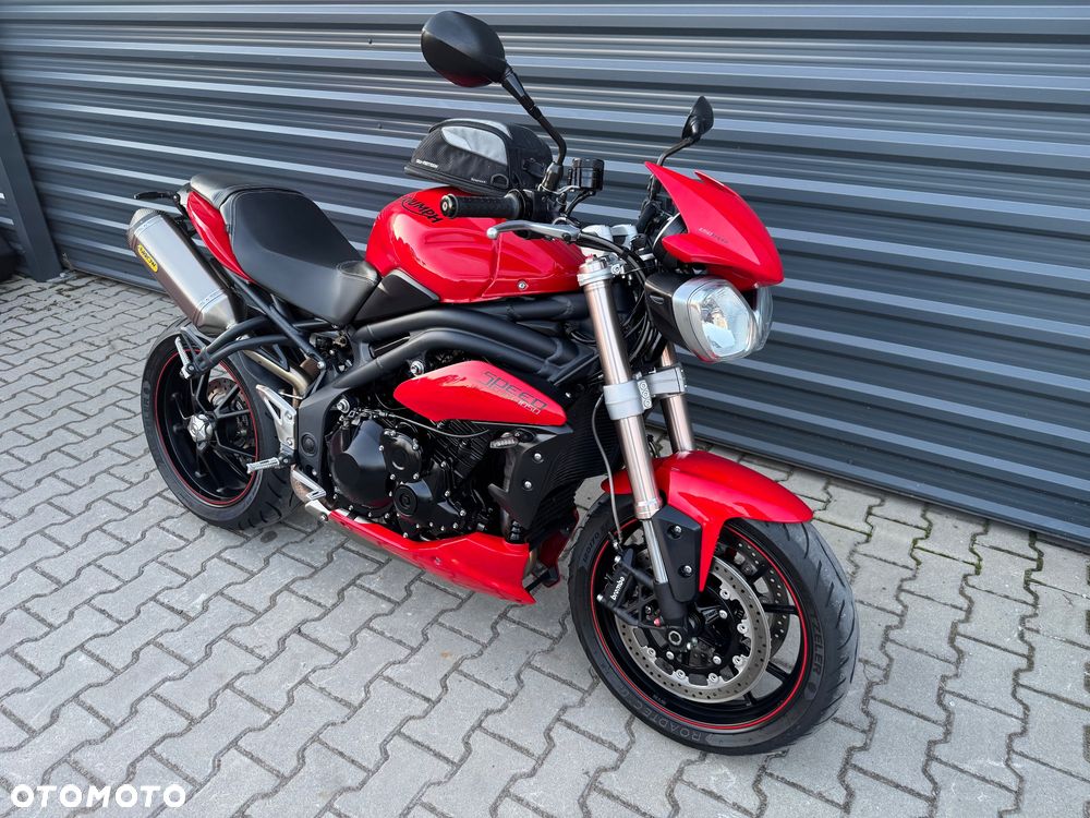 Triumph Speed Triple - 1