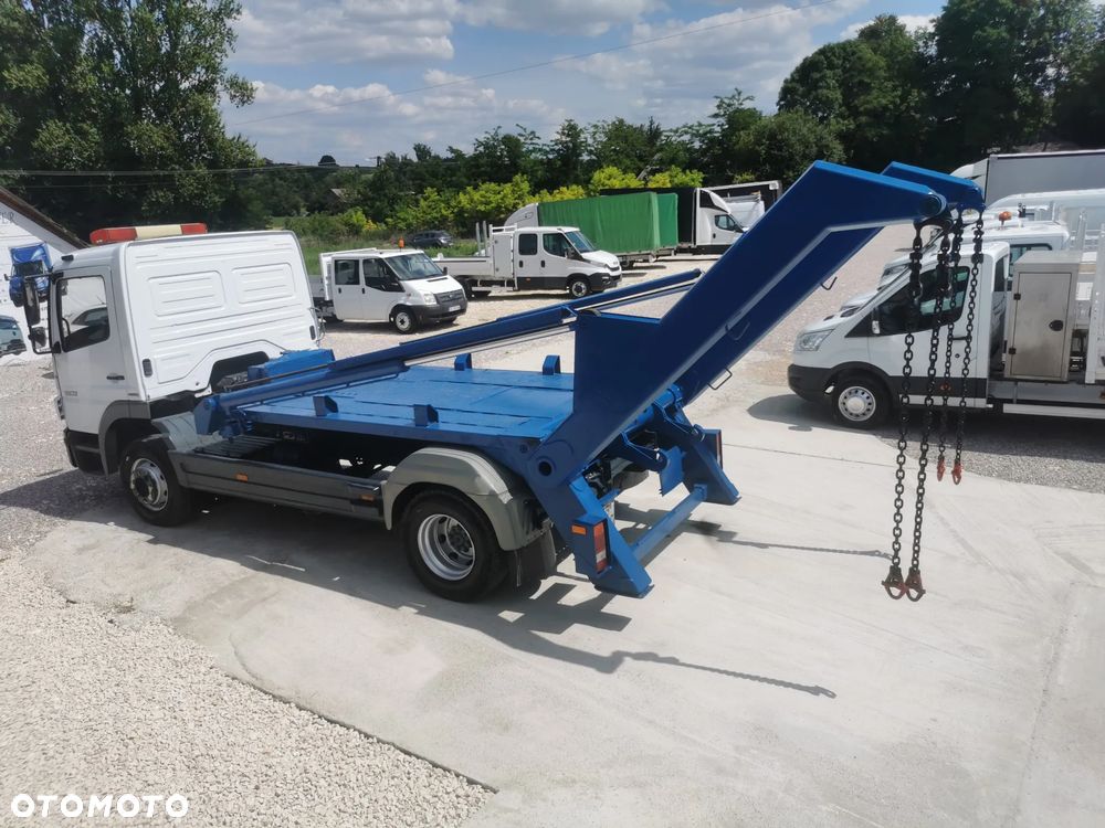 Mercedes-Benz Atego 1522 Bramowiec do kontenerów Blokada mostu Hydraulika hakowiec - 9