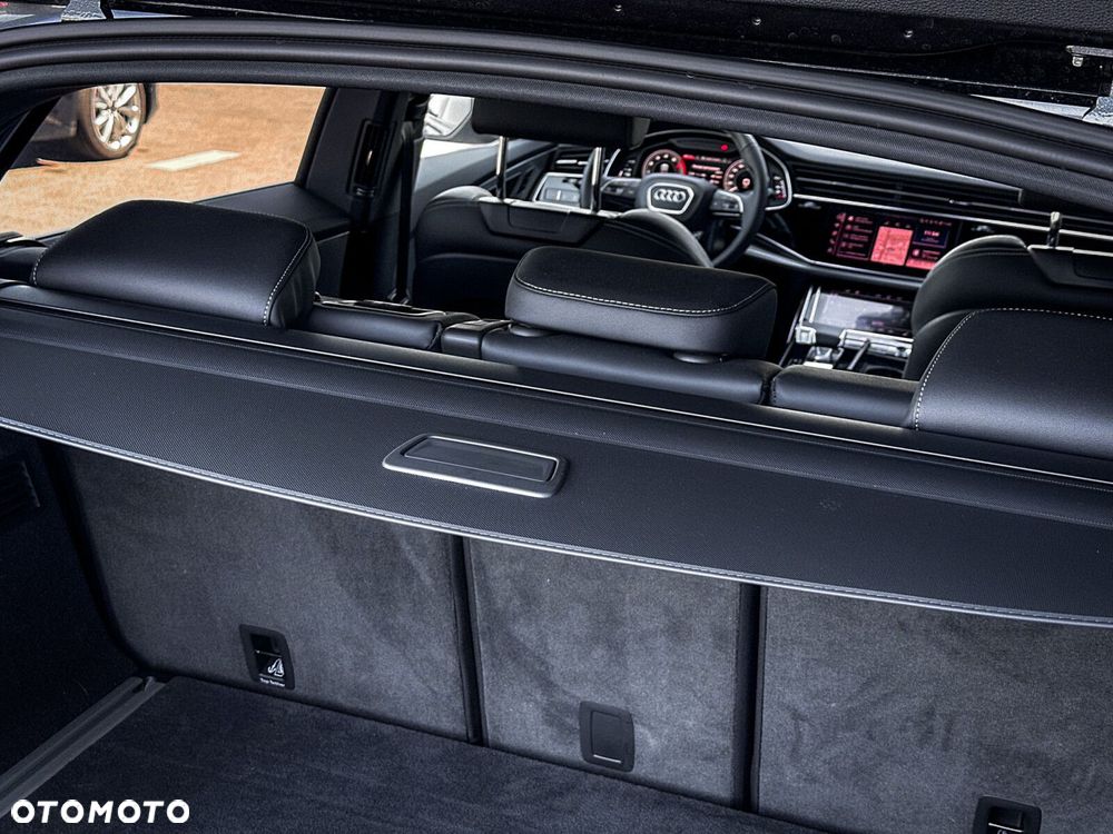 Audi Q8 - 11