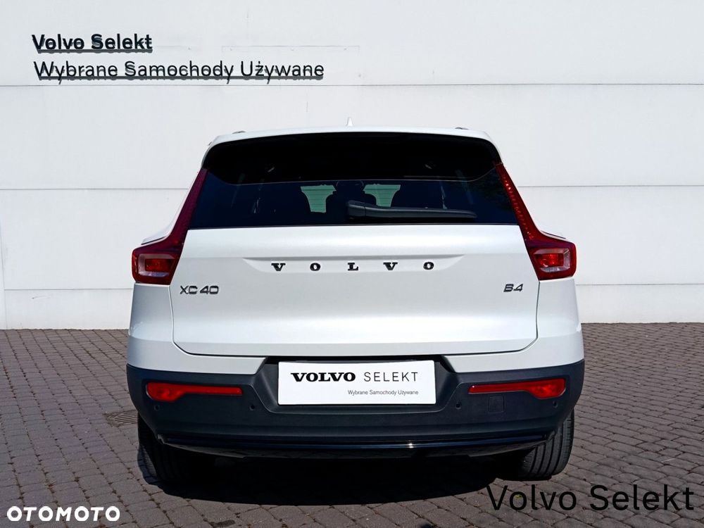 Volvo XC 40 - 6